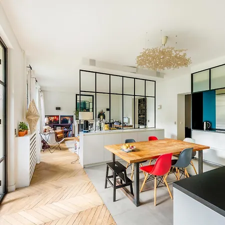 Elegant 4 - Bedroom With A Garden, 16 By Easyflat *